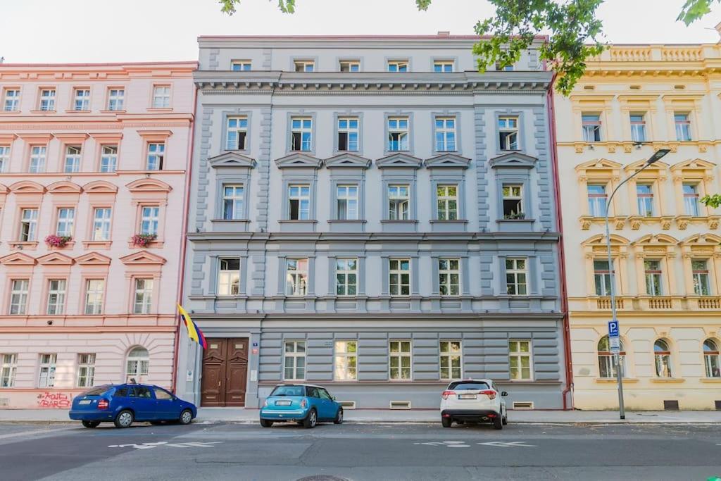 Cozy Quiet New Apartment In Karlin Square Prag Dış mekan fotoğraf